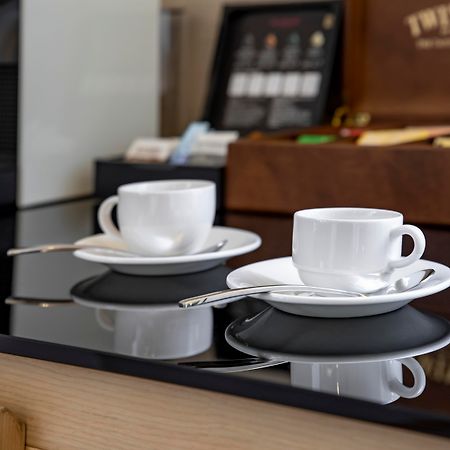 The Mercer Hong Kong Ngoại thất bức ảnh